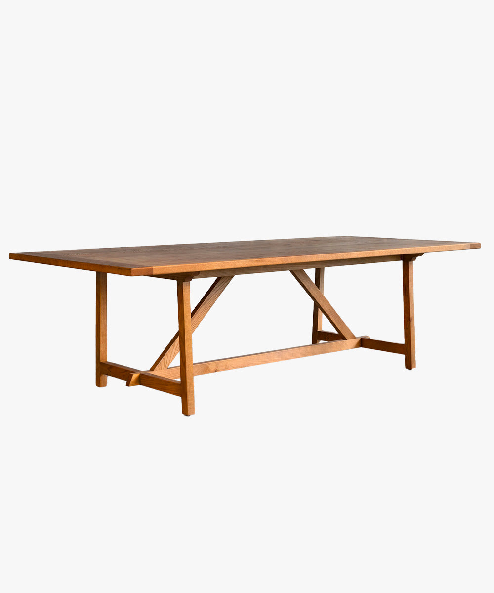 Janlor Dining Table